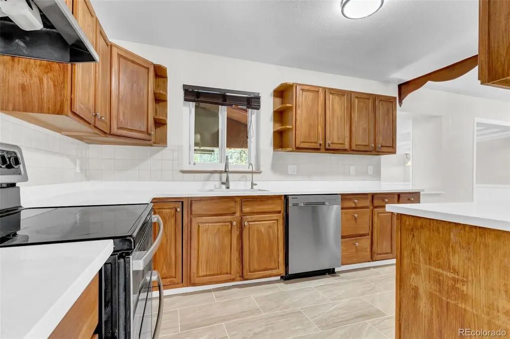 8601 Concord Lane Westminster CO 80031