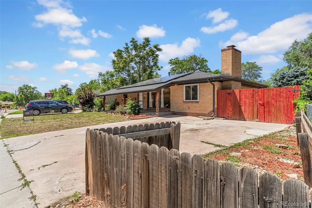 8601 Concord Lane Westminster CO 80031
