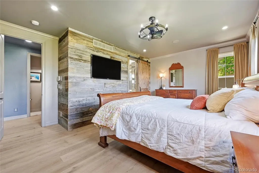 2383 S Lupine Way Lakewood CO 80228