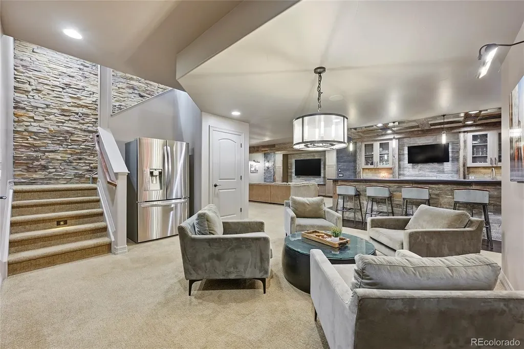 2383 S Lupine Way Lakewood CO 80228