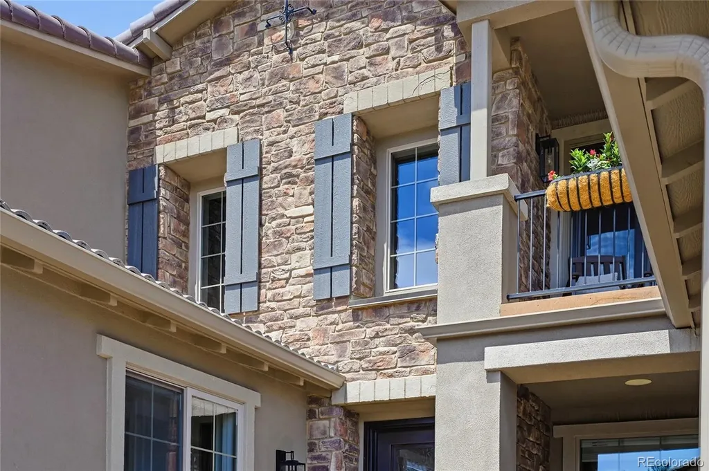 2383 S Lupine Way Lakewood CO 80228