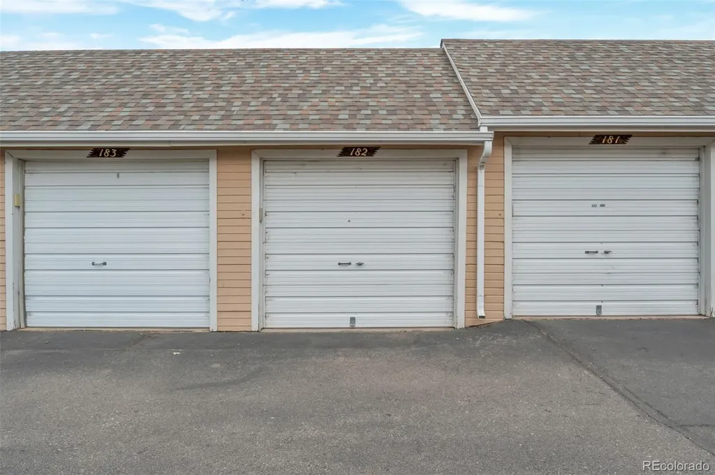 3330 S Ammons Street Lakewood CO 80227