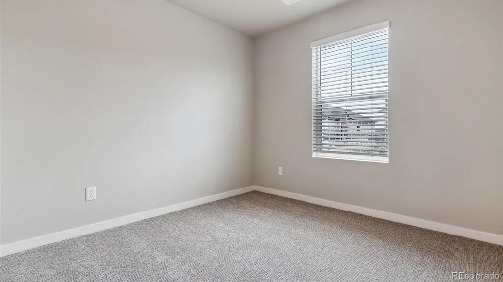 687 N Ukraine Street Aurora CO 80018