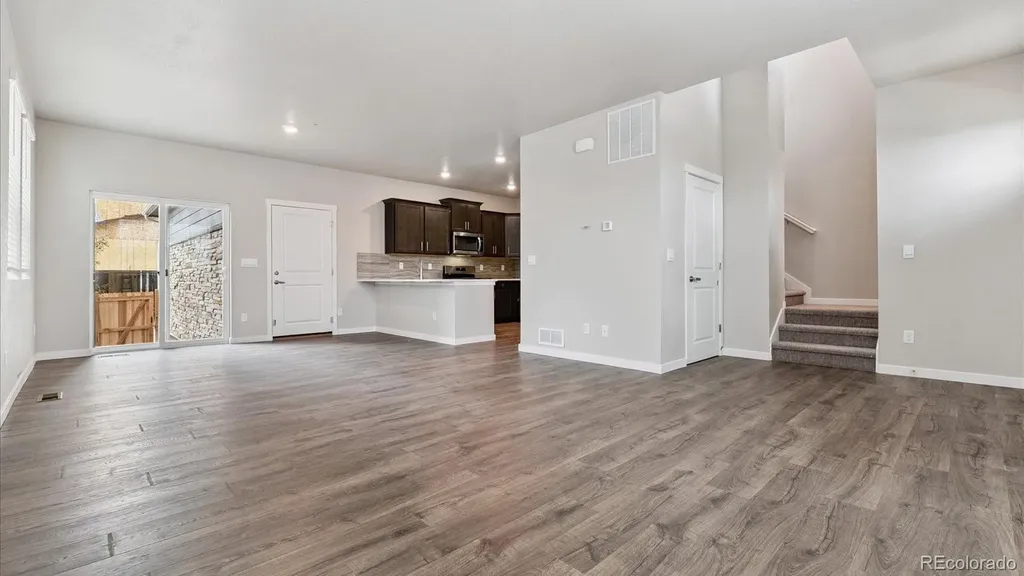 687 N Ukraine Street Aurora CO 80018