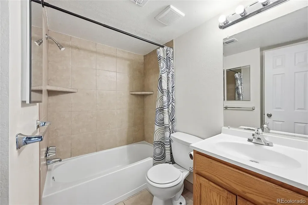 1885 S Quebec Way Denver CO 80231