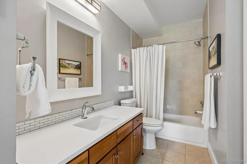 3823 W 39th Avenue Denver CO 80211