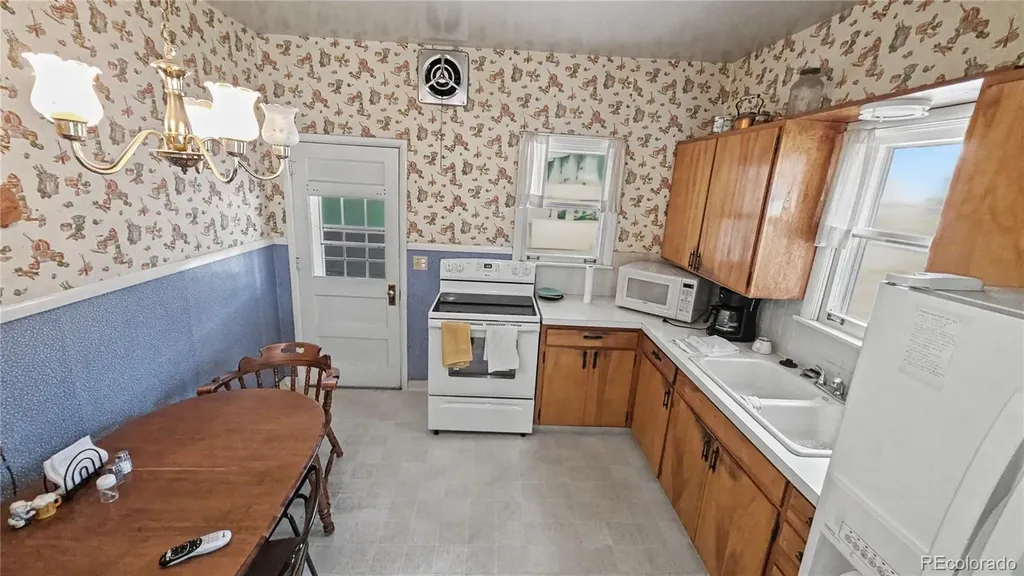 604 W 4th Street Julesburg CO 80737
