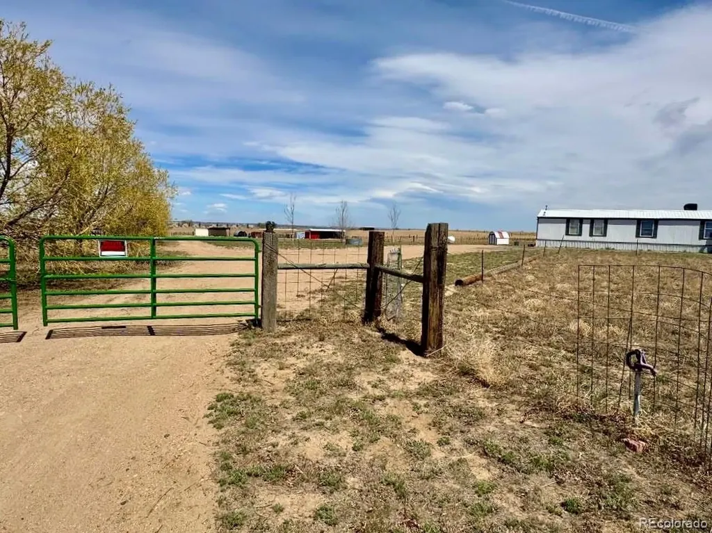 17701 County Road 38 Platteville CO 80651