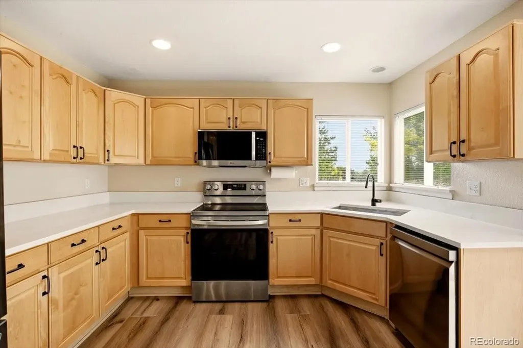 8976 Sanderling Way Littleton CO 80126