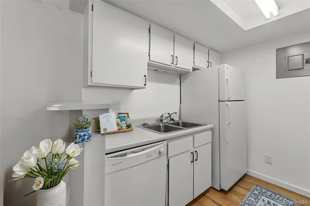 8555 Fairmount Drive Denver CO 80247
