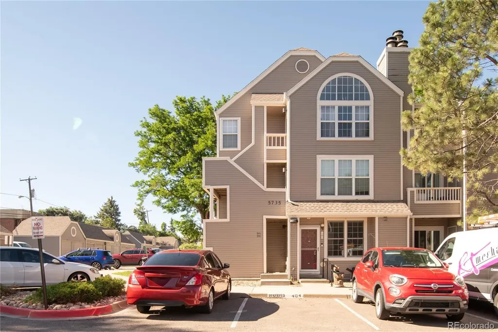 5735 W Atlantic Place Denver CO 80227