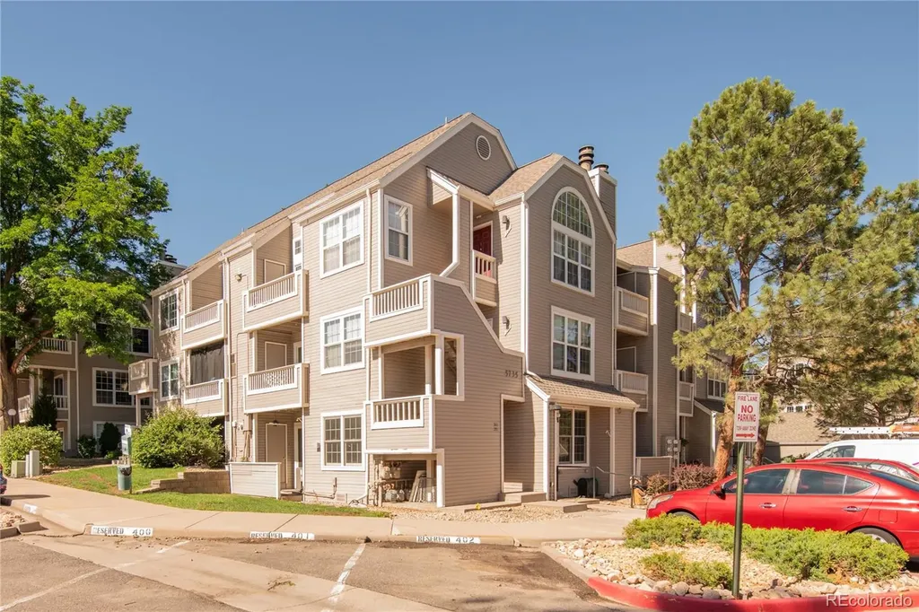 5735 W Atlantic Place Denver CO 80227