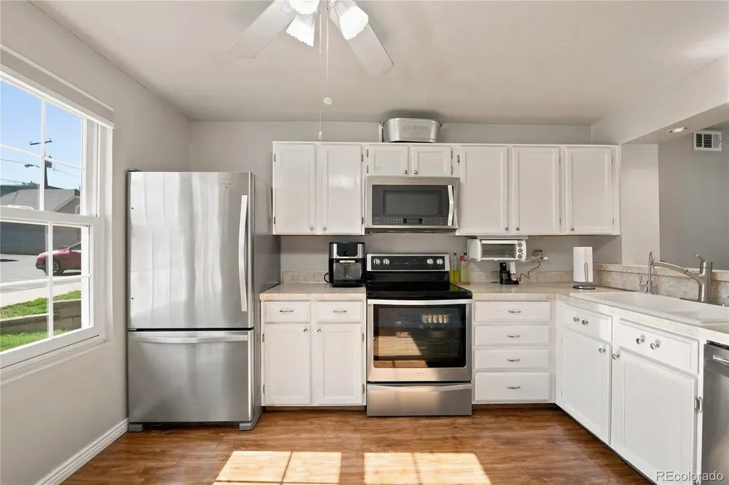 5735 W Atlantic Place Denver CO 80227