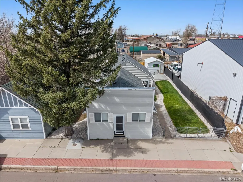 1467 N Main Street Strasburg CO 80136