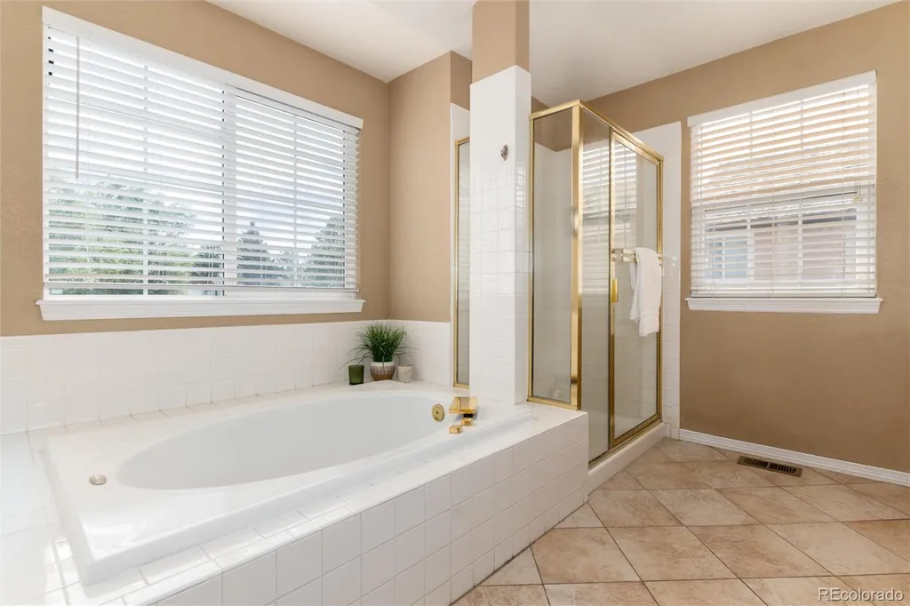 10548 Oakmoor Lane Parker CO 80134