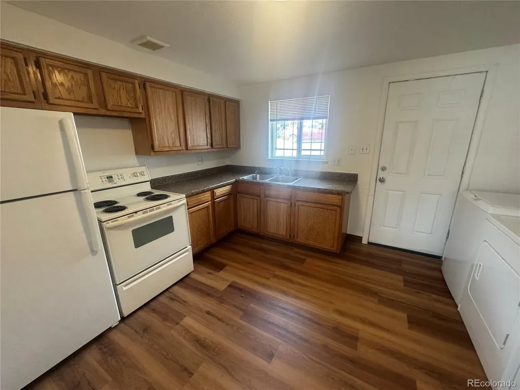 9041 W 45th Place Wheat Ridge CO 80033