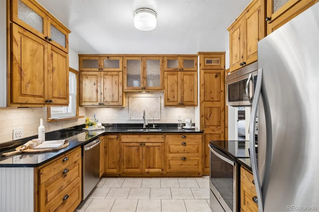 1543 S Osceola Way Denver CO 80219