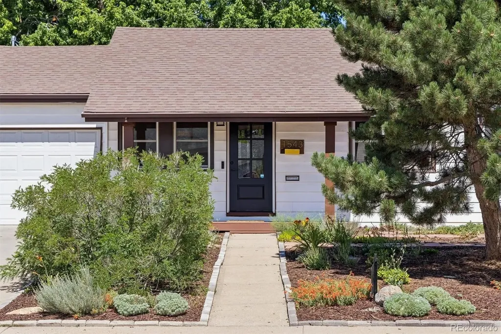 1543 S Osceola Way Denver CO 80219