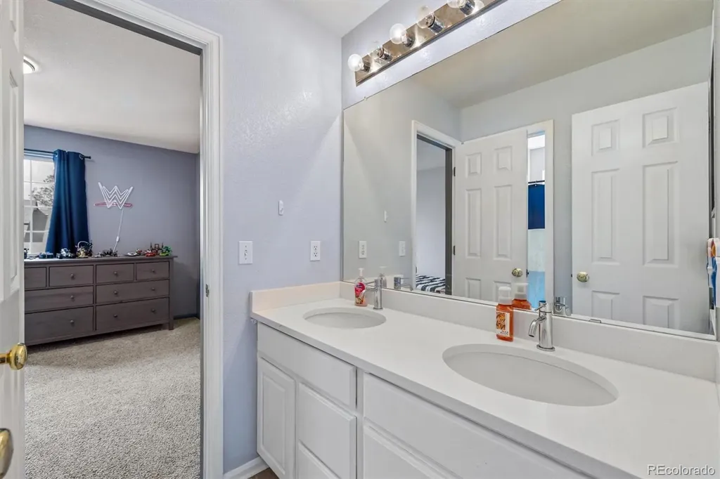 435 Rose Finch Circle Highlands Ranch CO 80129