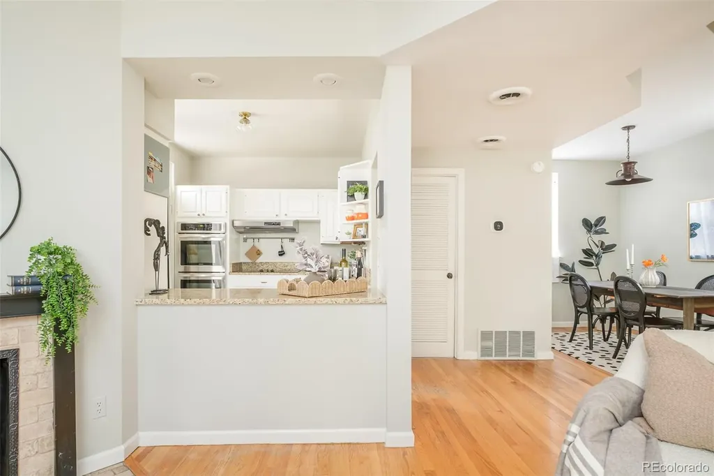 2934 Champa Street Denver CO 80205