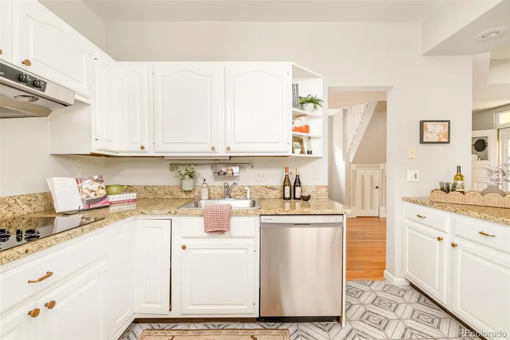 2934 Champa Street Denver CO 80205