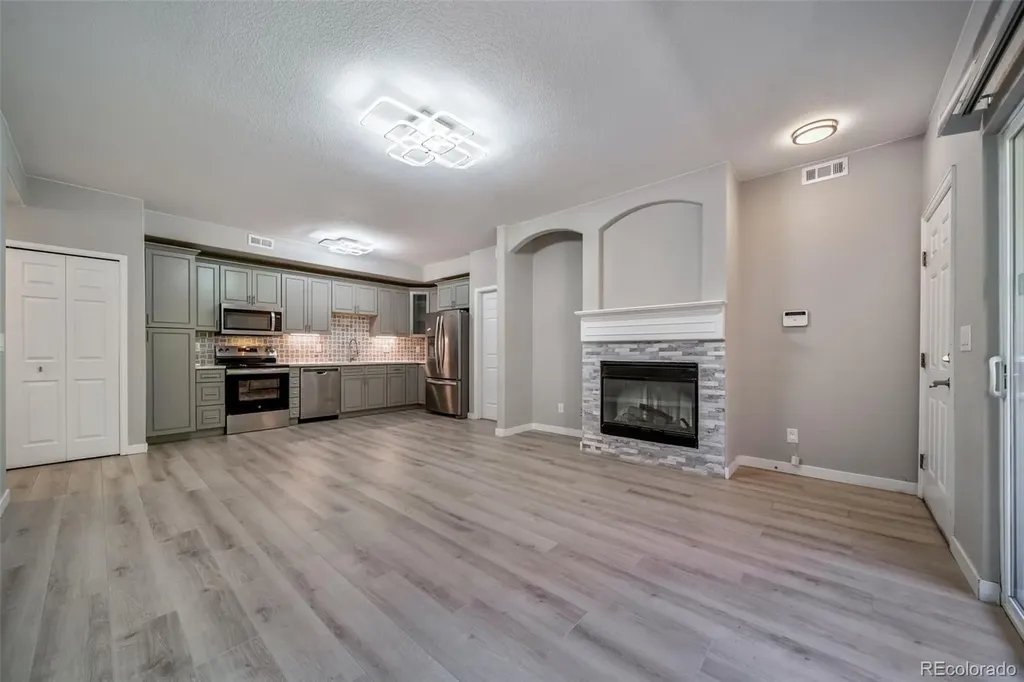 7160 S Wenatchee Way Aurora CO 80016
