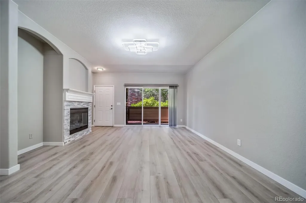 7160 S Wenatchee Way Aurora CO 80016