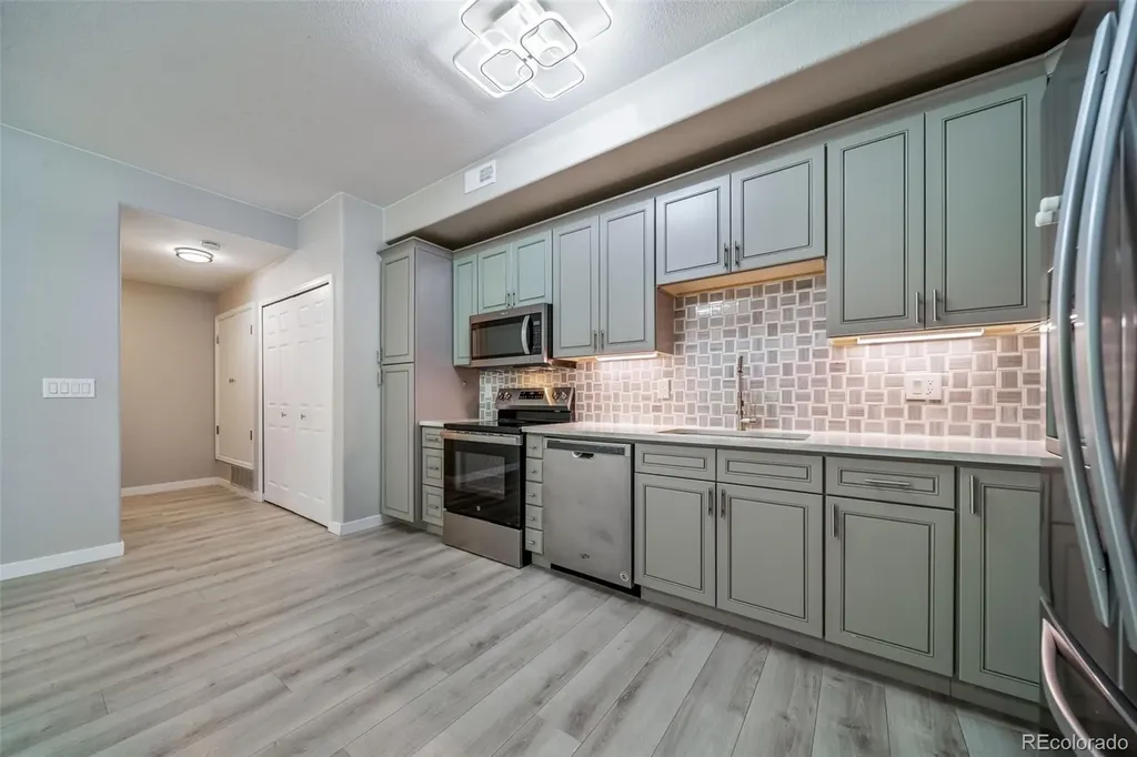7160 S Wenatchee Way Aurora CO 80016