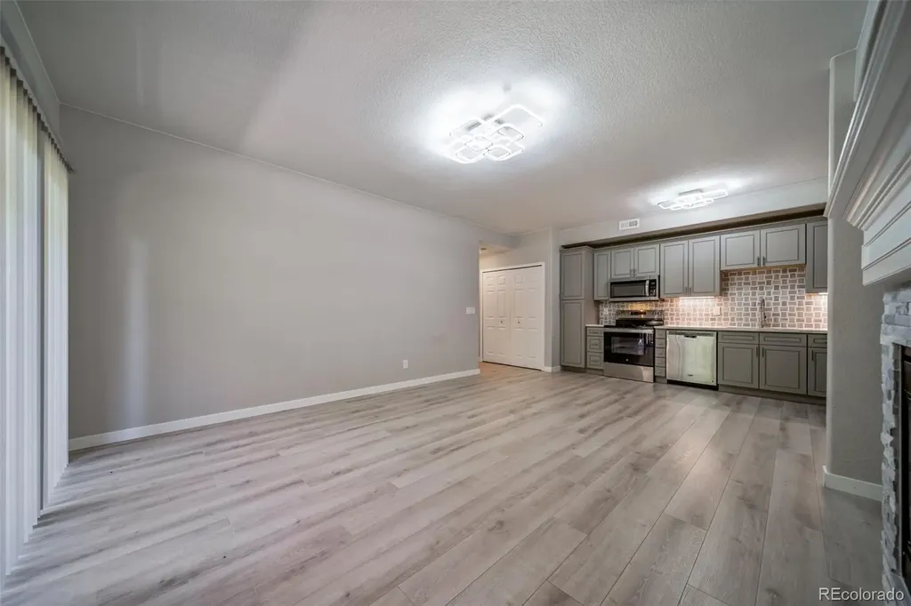 7160 S Wenatchee Way Aurora CO 80016