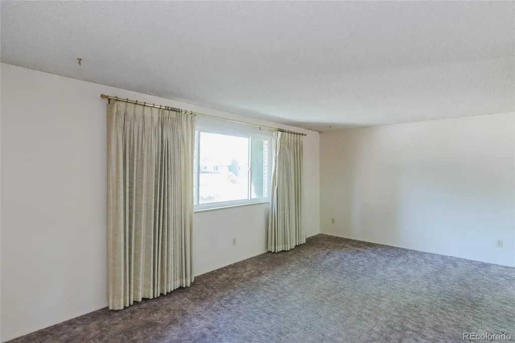 8937 W Woodard Drive Lakewood CO 80227