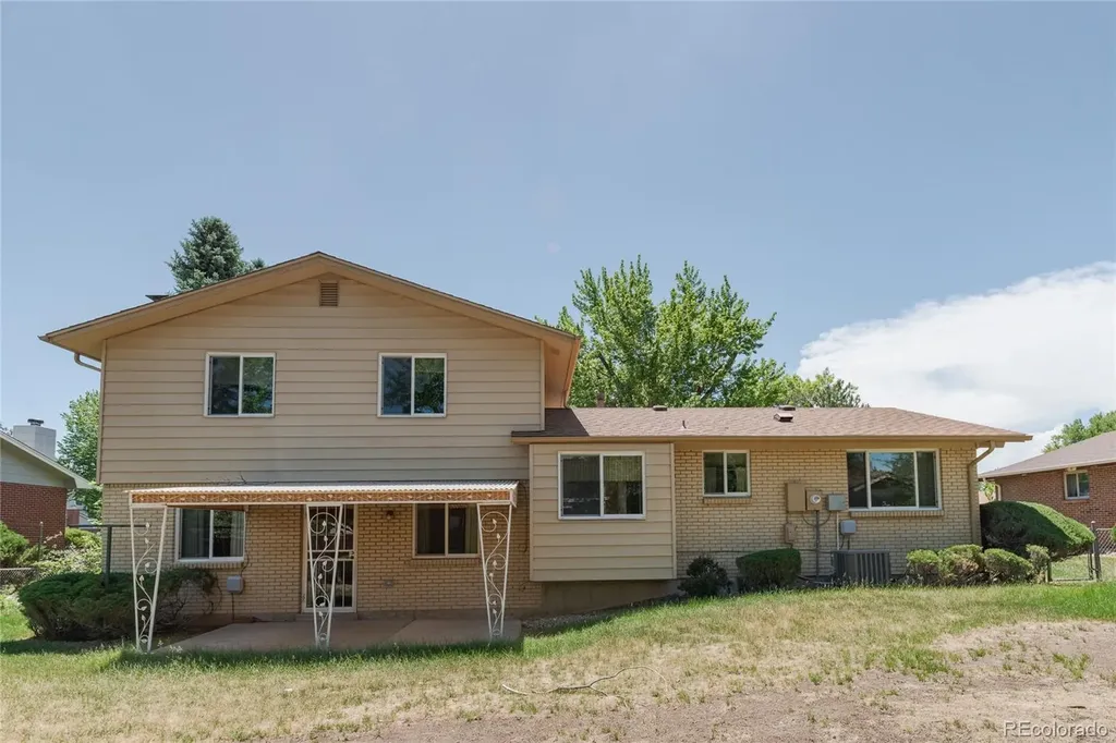 8937 W Woodard Drive Lakewood CO 80227