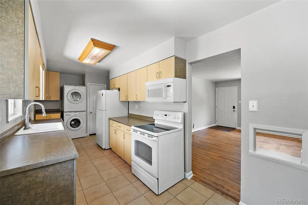 124 W Cheyenne Road Colorado Springs CO 80906