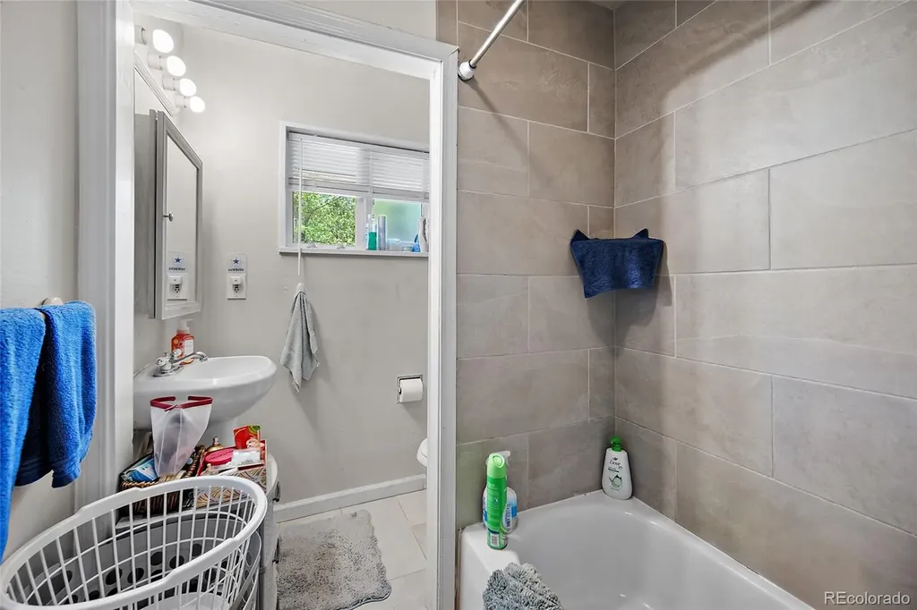 124 W Cheyenne Road Colorado Springs CO 80906
