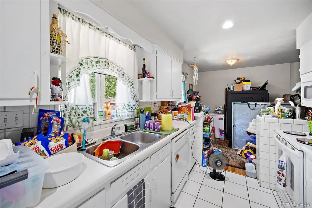 124 W Cheyenne Road Colorado Springs CO 80906