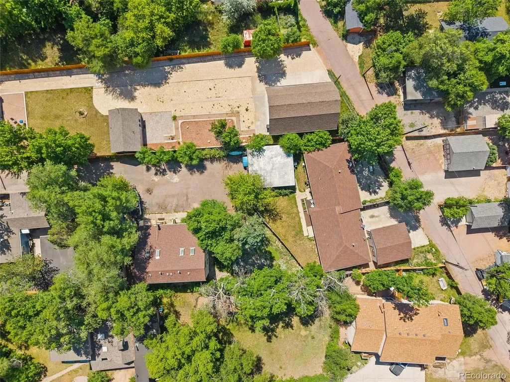 124 W Cheyenne Road Colorado Springs CO 80906