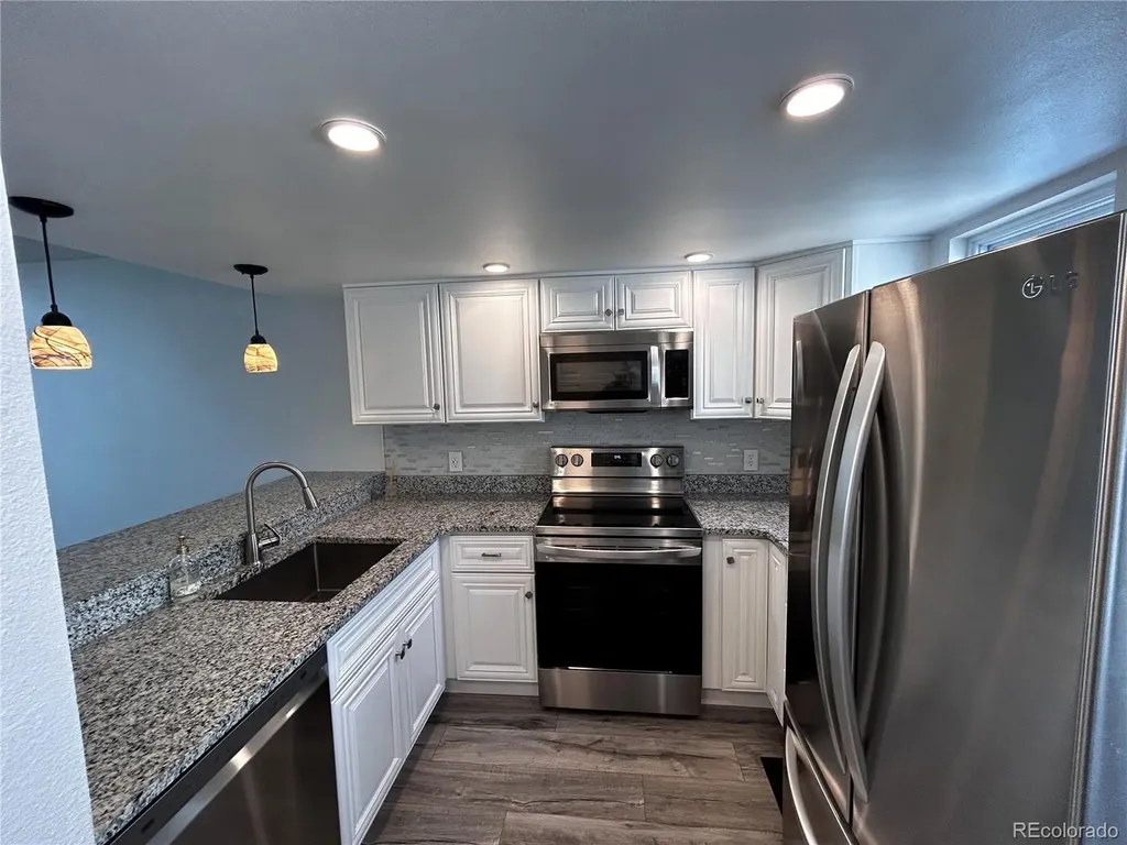7250 Devinney Court Arvada CO 80005