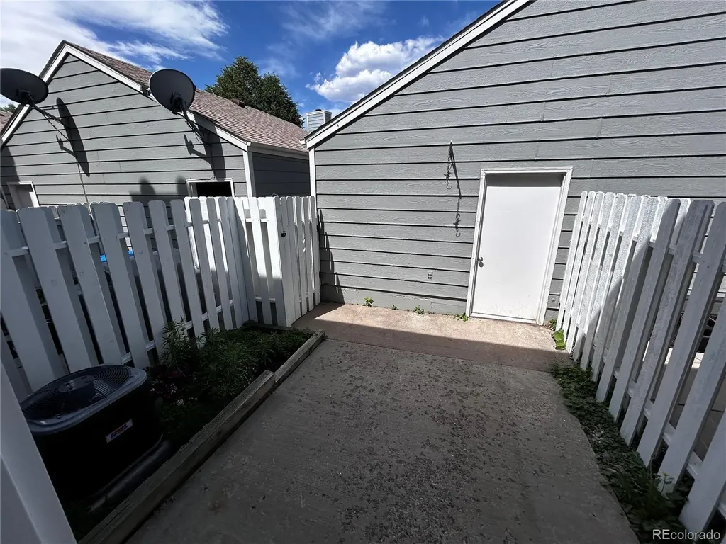 7250 Devinney Court Arvada CO 80005