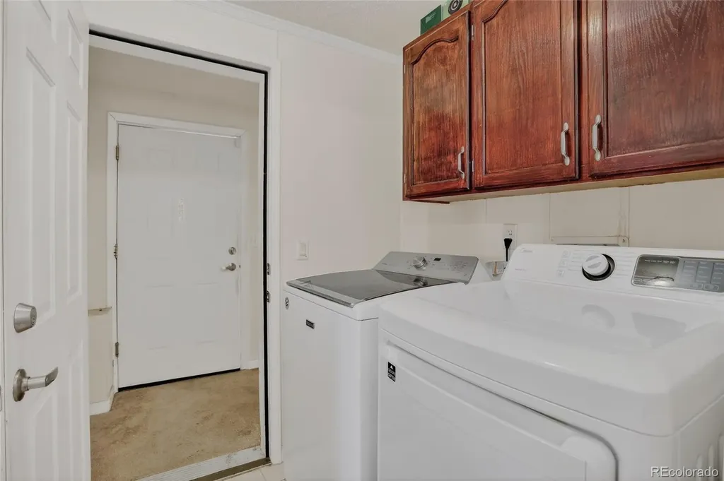 5853 S Quemoy Centennial CO 80015