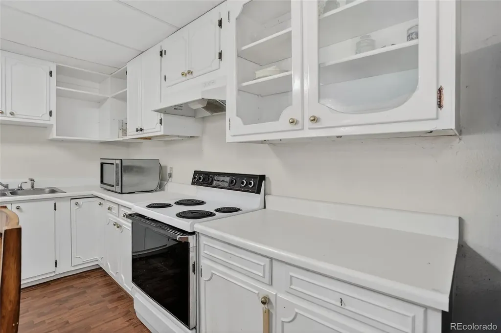 5853 S Quemoy Centennial CO 80015