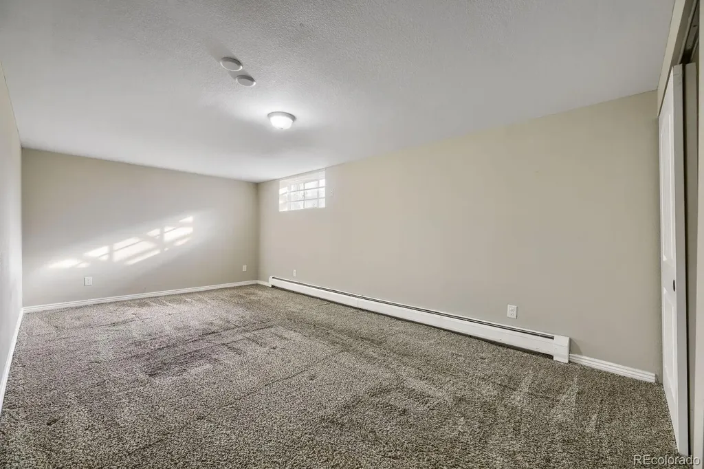 2723 S Fenton Street Denver CO 80227