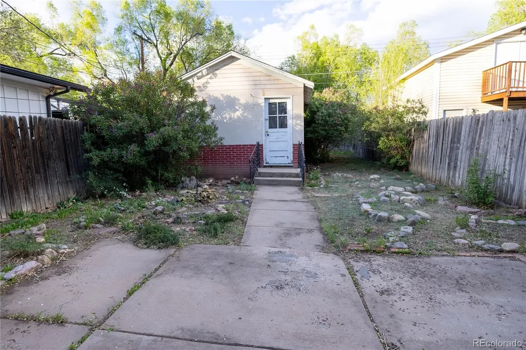 2904 W Platte Avenue Colorado Springs CO 80904