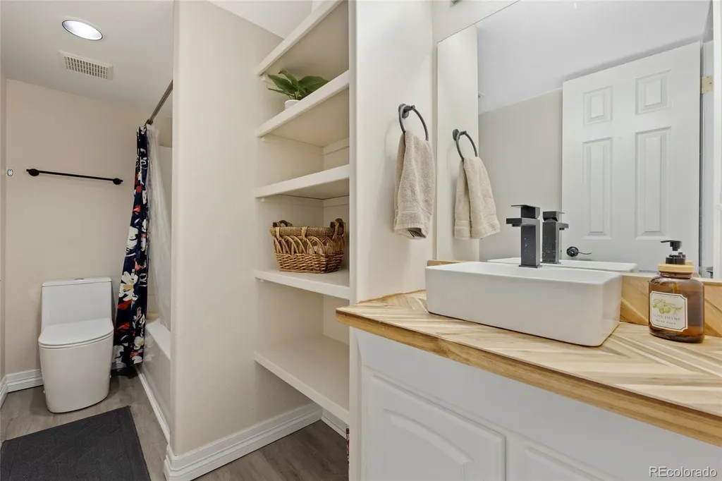 1360 Snowberry Lane Broomfield CO 80020