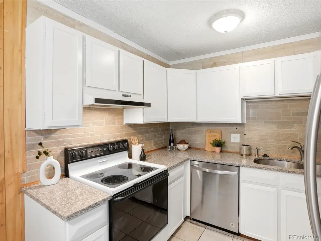 2120 S Vaughn Way Aurora CO 80014