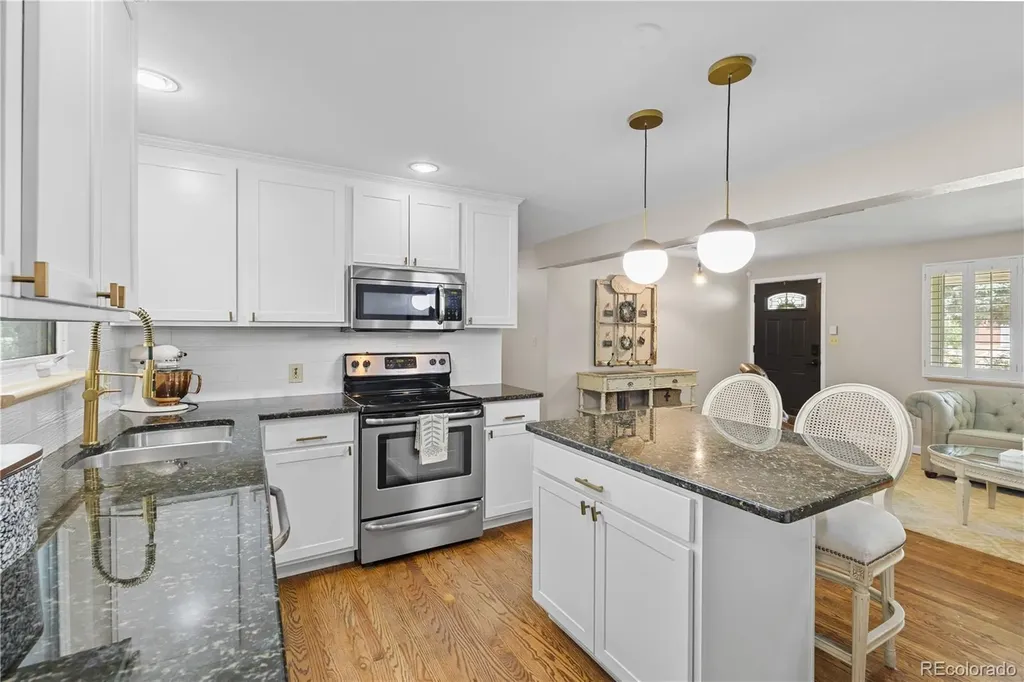 544 W Easter Avenue Littleton CO 80120