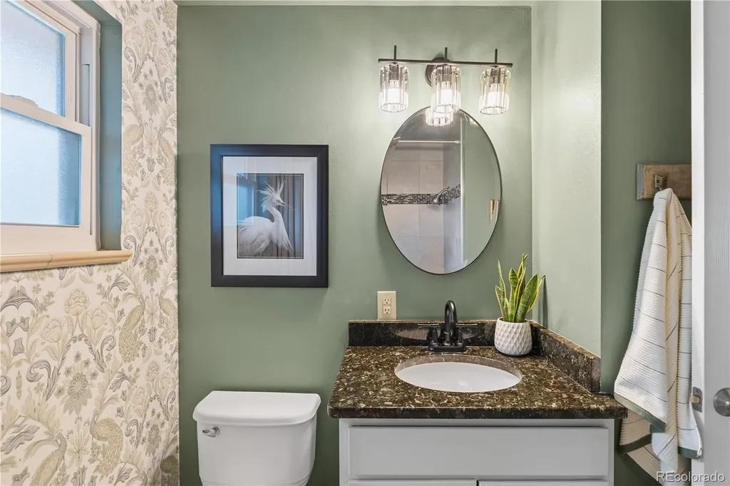 544 W Easter Avenue Littleton CO 80120