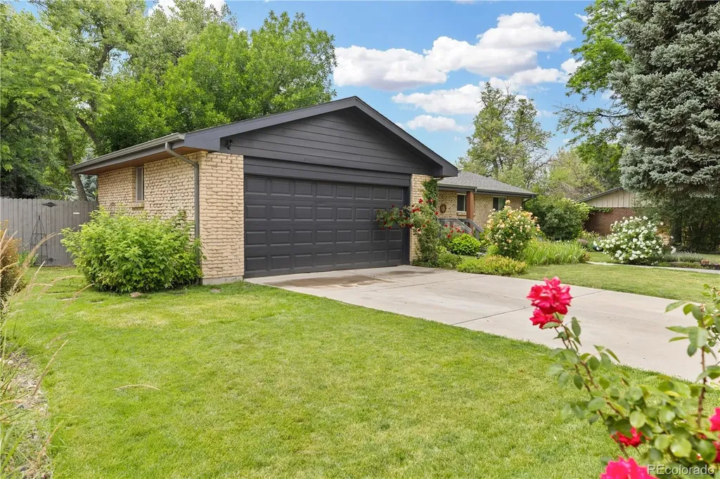 544 W Easter Avenue Littleton CO 80120