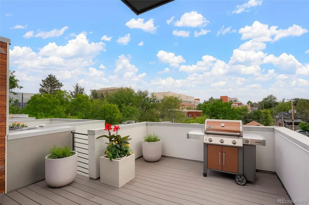 879 Delaware Street Denver CO 80204