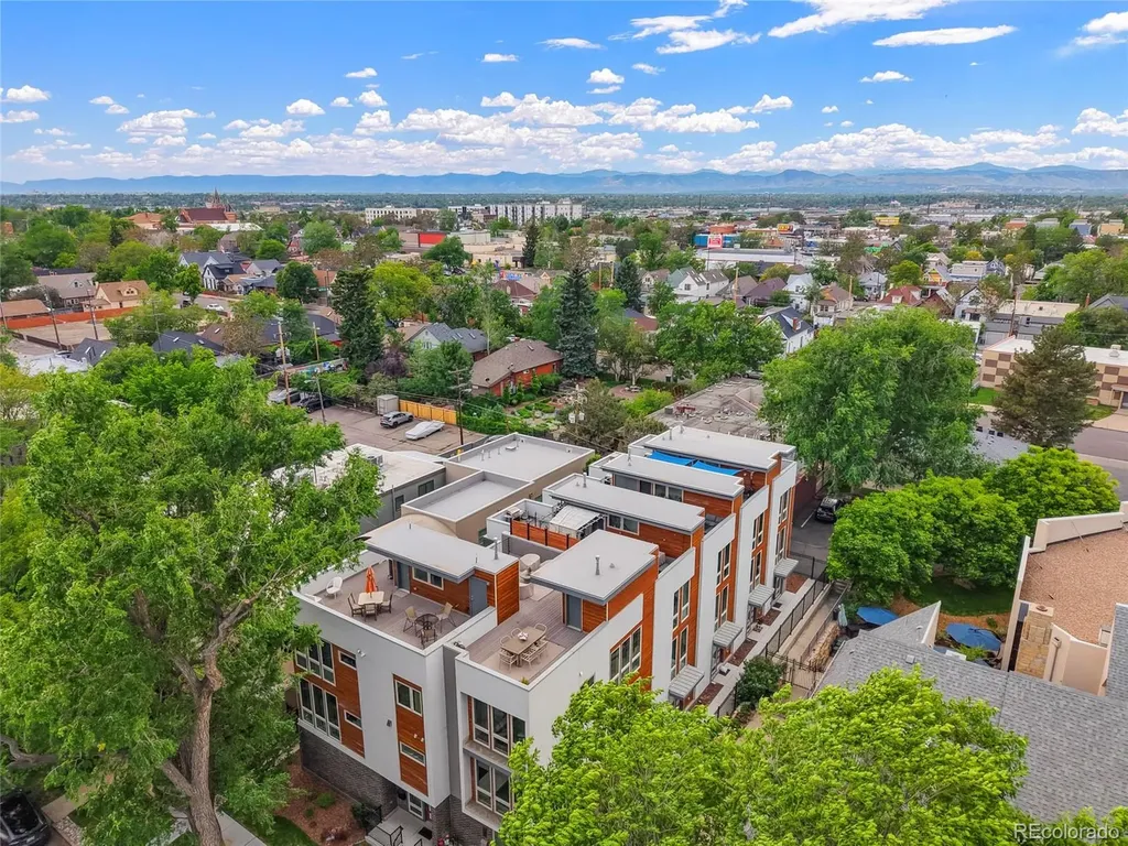 879 Delaware Street Denver CO 80204
