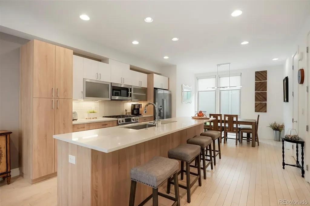 879 Delaware Street Denver CO 80204