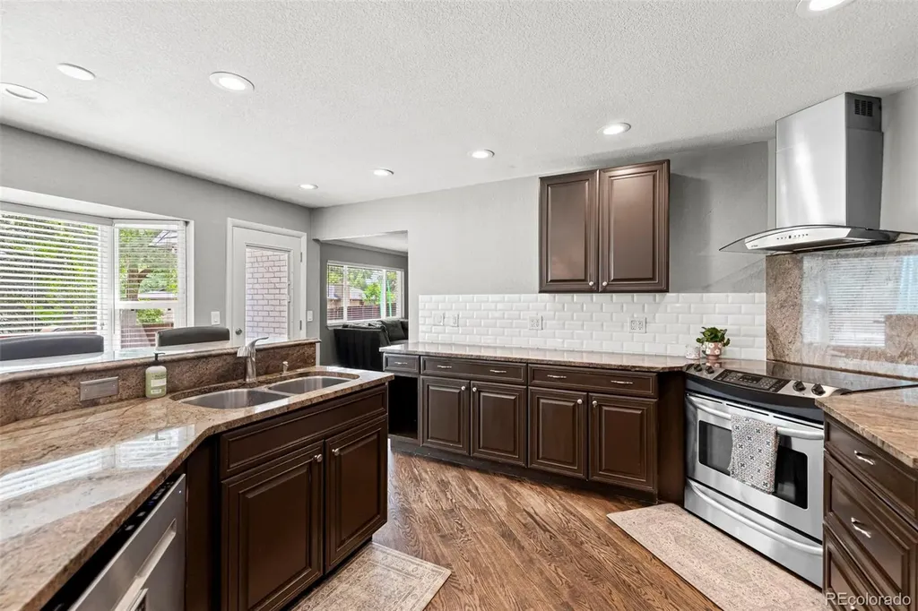 6902 S Lamar Street Littleton CO 80128